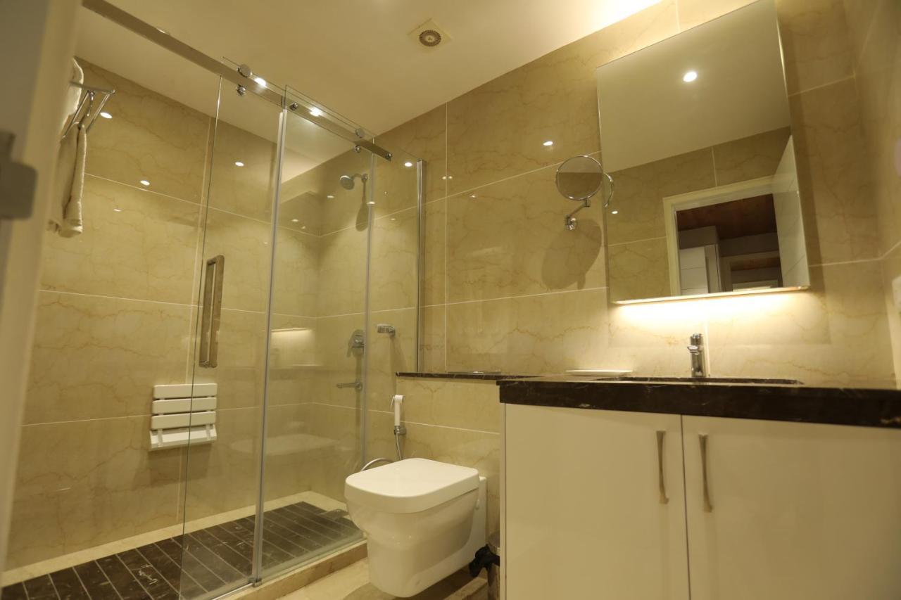 Milestone Inn & Spa Масурі Екстер'єр фото